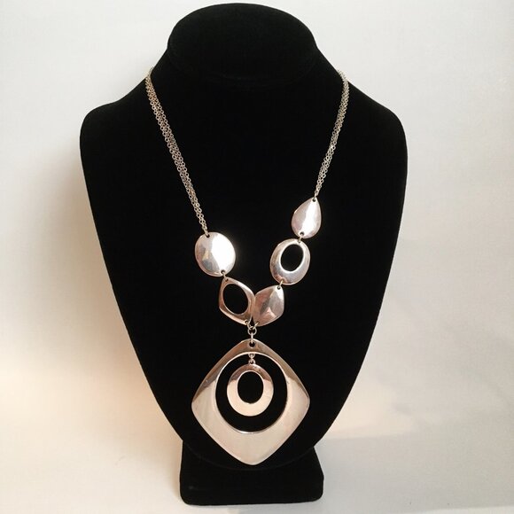 Alfani Mod Pendant Necklace 3 Strand Silver Tone Metal Chain Adjustable length - Picture 2 of 9